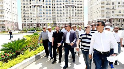 وزير الإسكان يتابع مشروع 