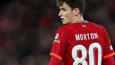 مقابل 15 مليون إسترليني.. ليفربول يوافق على بيع تايلر مورتون إلى ليون