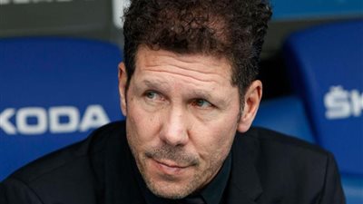 أتلتيكو مدريد يضع مارك كاسادو على راداره بطلب من سيميوني