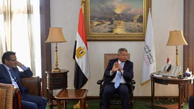 خالد عبد العزيز يجتمع مع نقابات الإعلام والصحفيين ورابطة النقاد لمناقشة تطوير الإعلام الرياضي