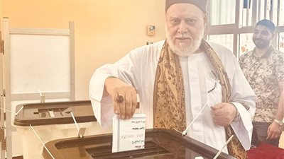 علي جمعة يدلي بصوته في انتخابات الشيوخ.. ويؤكد: واجب وطني يجب تأديته