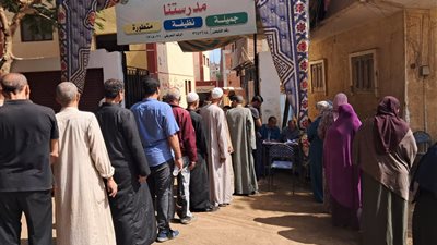 تزايد الإقبال على اللجان بالانتخابية بالمنوفية لمجلس الشيوخ 2025.. صور 