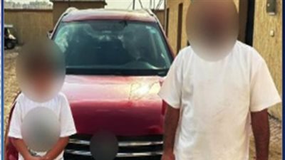 ضبط والد طفل قاد سيارة ملاكي بطريق السويس وعرض حياة المواطنين للخطر