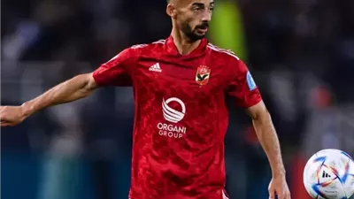 عرض مالي مقابل الاستغناء.. شوبير يكشف حقيقة عرض أحمد عبد القادر للأهلي