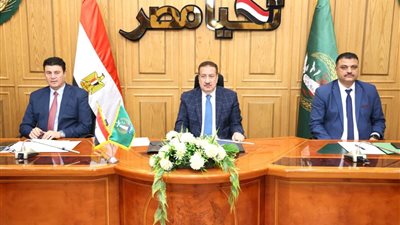   محافظ المنوفية يتابع خطة استلام مشروعات حياة كريمة بقطاعات الصحة والطرق