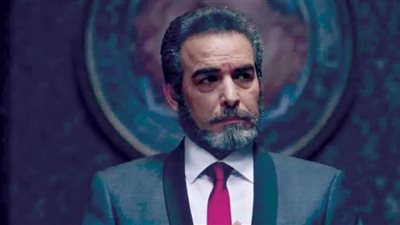 سوء تفاهم.. أحمد عبد العزيز يوضح حقيقة فيديو تجاهله أحد المعجبين