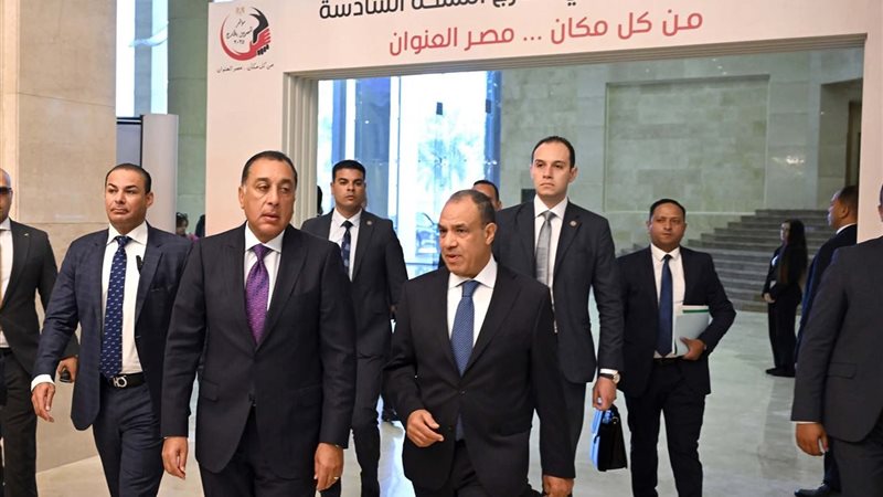 خلال الافتتاح