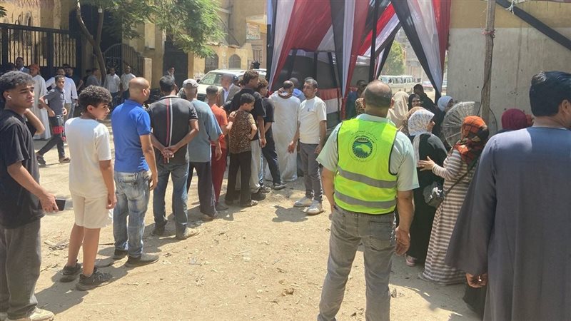 أثناء تصويت الناخبين