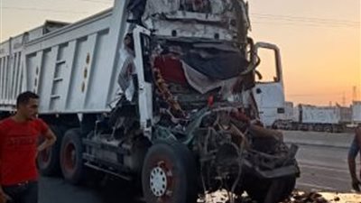عاجل.. إصابة سائق في حادث تصادم سيارتين نقل بطريق شبين الكوم قويسنا بالمنوفية