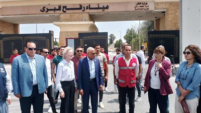 وفد الحكماء يتفقد معبر رفح البري في حضور محافظ شمال سيناء