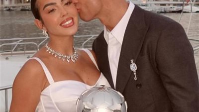 بعد علاقة دامت 9 سنوات.. رونالدو يتقدم رسميًا للزواج من جورجينا