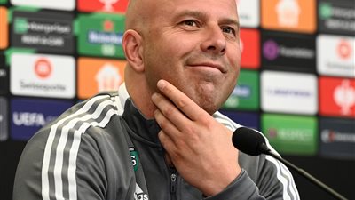 آرني سلوت يعلق على خسارة ليفربول في نهائي كأس الدرع الخيرية