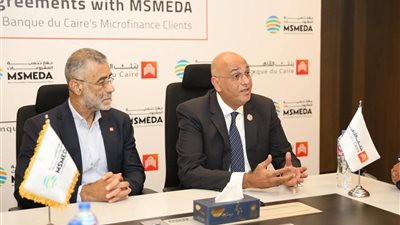 جهاز تنمية المشروعات وبنك القاهرة يوقعان عقدين لدعم المشروعات متناهية الصغر