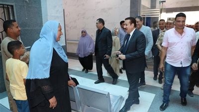 محافظ المنوفية يدشن خدمات طبية متطورة ضمن مشروعات 