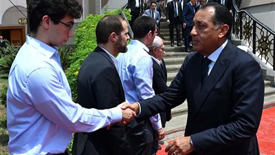 3 رؤساء وزراء يودعون الدكتور على المصيلحى لمثواه الأخير