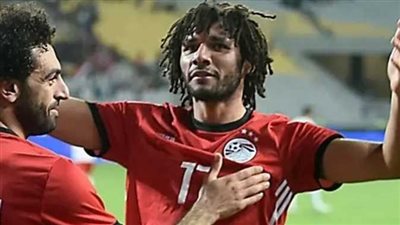 تضامنا مع فلسطين.. محمد النني يرفع لافتة 