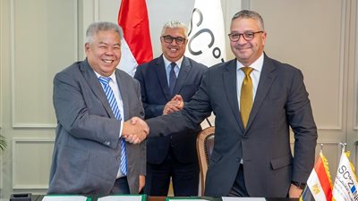 باستثمارات 85 مليون دولار.. توقيع مشروع صيني بالسخنة لإنتاج الأرضيات وألواح الجدران