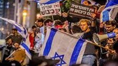 تصاعد الغضب الشعبي في إسرائيل وسط احتجاجات تطالب بإنهاء الحرب وعودة الأسرى