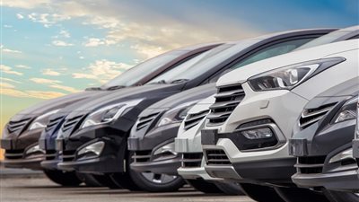 أسعار السيارات.. رئيس الشعبة يكشف السبب الحقيقي للتراجع