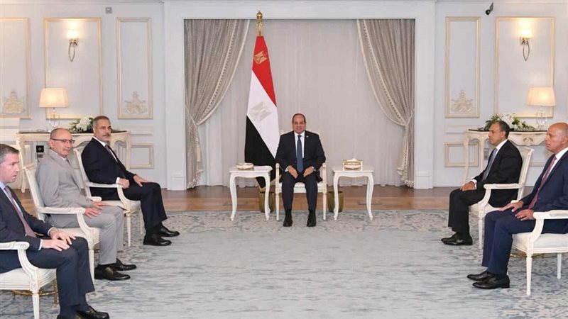 الرئيس السيسي مع
