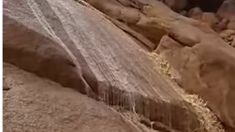 سيول وأمطار رعدية
