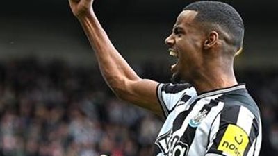 إيدي هاو عن أزمة إيزاك: تشتت تركيز الفريق والجماهير ونحتاج لحل سريع