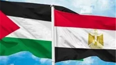 رئيس الوزراء الفلسطيني يصل القاهرة لعقد مؤتمر صحفي مع وزير الخارجية أمام معبر رفح 