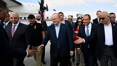 وصول رئيس الوزراء الفلسطيني ووزير الخارجية على رأس وفد رفيع المستوى لمدينة العريش