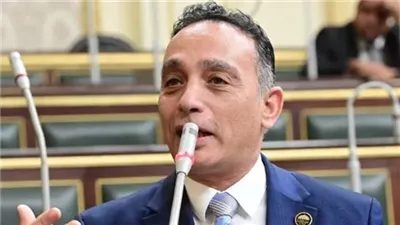 جدل برلماني واسع بعد قرار وزير التعليم منع النقاش السياسي والديني بالمدارس