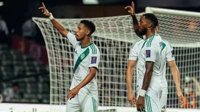 الأهلي يكتسح القادسية بخماسية ويضرب موعدًا مع النصر في نهائي السوبر السعودي