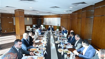 بعد أزمة الزمالك.. اجتماع بين وزير الرياضة ووزير الإسكان بسبب هذا النادي 