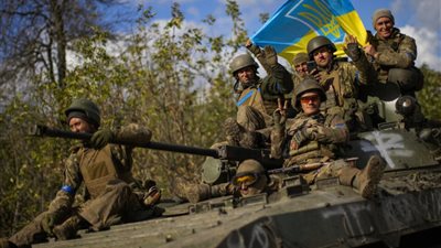 القوات الأوكرانية تشن هجوما واسعا بأكثر من 130 صاروخ ومسيرة