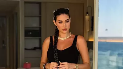 إطلالات متعددة بالأسود.. ياسمين صبري تظهر  بلقطات مميزة من عطلتها الصيفية