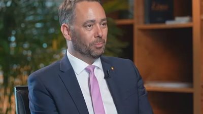 وزير الخارجية البلجيكي يهدد بتعطيل الحكومة بسبب موقفها من إسرائيل