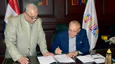  محافظ الأقصر يعتمد تنسيق القبول بالثانوية العامة ونتيجة الدور الثاني للشهادة الإعدادية