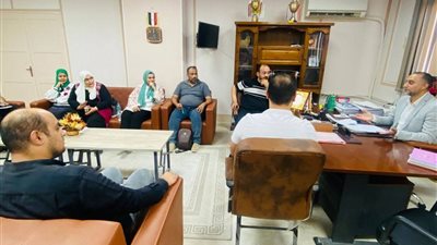 وكيل صحة شمال سيناء يناقش أداء البرامج الوقائية لتعزيز الرقابة على الأداء الصحي