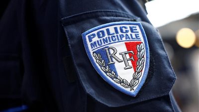 فرنسا تحبط مخططا إرهابيا يستهدف برج إيفل ومعابد يهودية