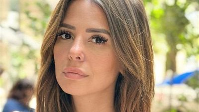 بقسمة العدل.. تستعد الفنانة إيمان العاصي لطرح مسلسلها الجديد
