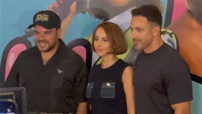 ياسمين رئيس وزوجها معًا في العرض الخاص لفيلم 