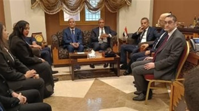 جانب من زيارة الوزير