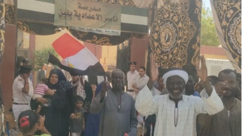 توافد الناخبين على