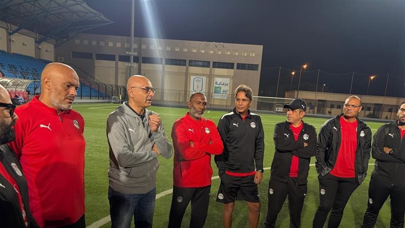 الجهاز الفني لمنتخب