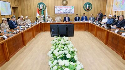 محافظ المنوفية يبحث مع قوات الدفاع الشعبي والعسكري تنفيذ مشروع «صقر 154»