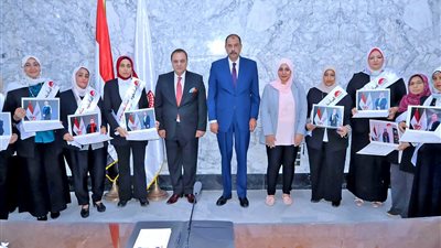 محافظ سوهاج يشهد ختام البرنامج التدريبي 