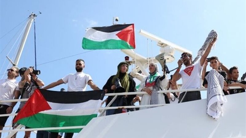 بعض المشاركين بأسطول