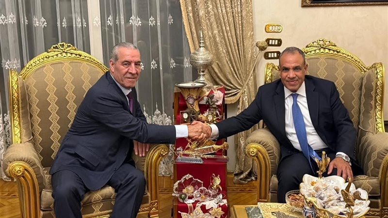 وزير الخارجية ونائب