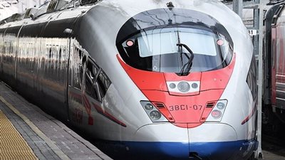 لأول مرة.. روسيا تدشن أول قطار ذاتي القيادة يعمل بالذكاء الاصطناعي