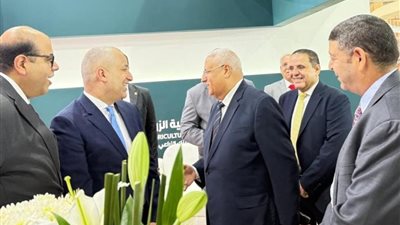 إقبال واسع على جناح 