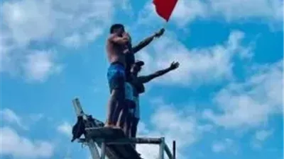 الإسكندرية تغلق شواطئها وتحذر من اضطراب حالة البحر غدًا.. تفاصيل