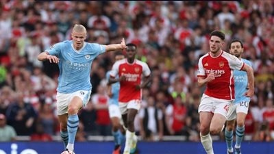 الدوري الإنجليزي.. مانشستر سيتي يتقدم على أرسنال بهدف نظيف في الشوط الأول